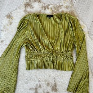 Lulu’s chartreuse pleated bell sleeve crop top